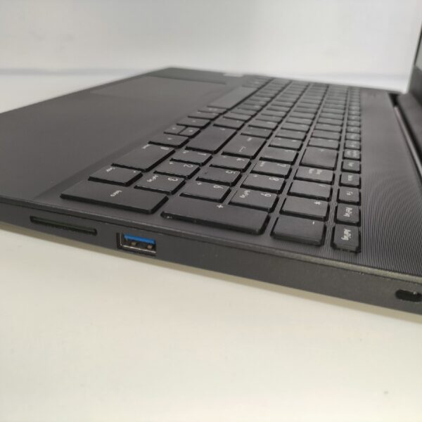 Toshiba dynabook satellite Pro L50-G-129. i5 10th, M.2 512GB - Imagen 4